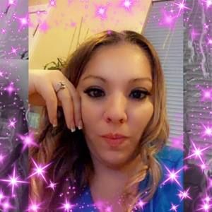 Meet your Posher, Adrianna